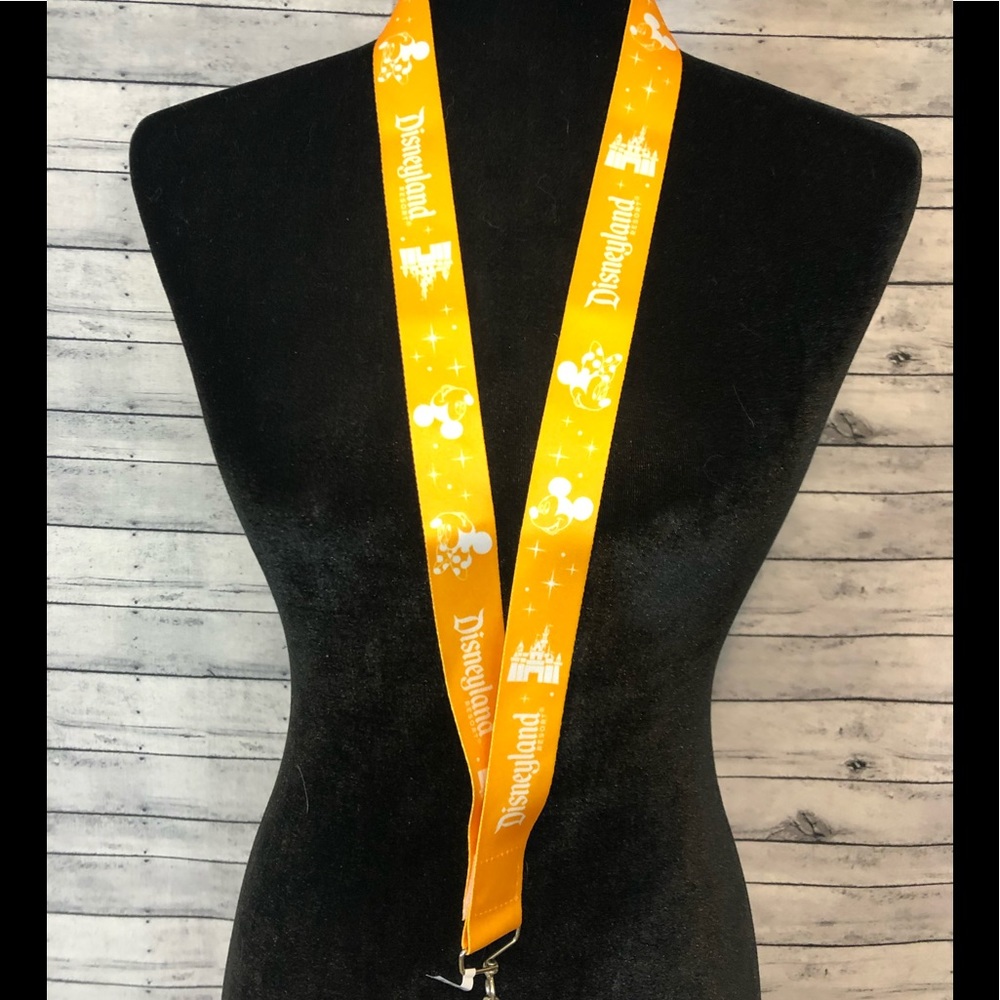 NEW-Disney Lanyard